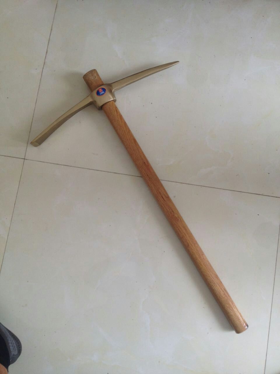 裝柄鎬頭